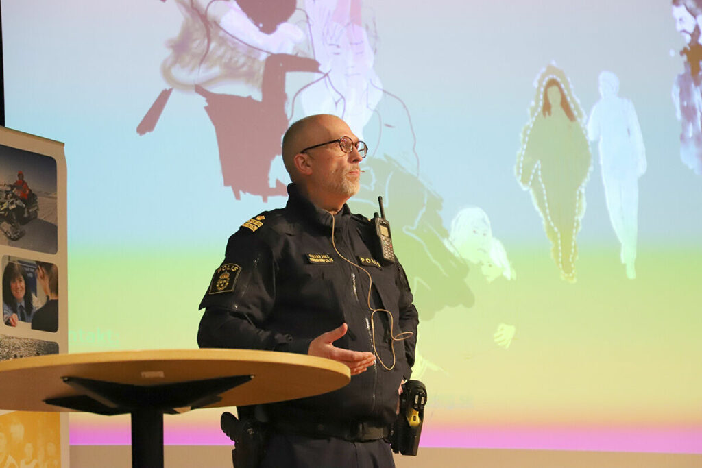 Peter Rung föreläste om våld i nära relation: ”Våga störa” | LindeNytt.com